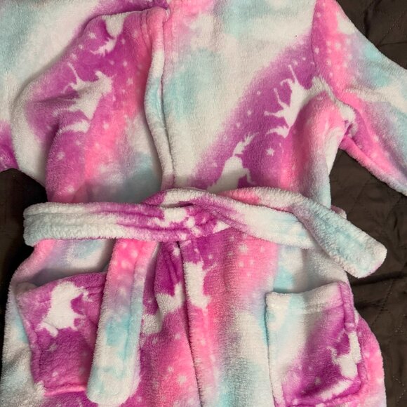 Doctor Unicorn Soft Unicorn Hooded Bathrobe Sleepwear - Girls 5-7 yrs - Preloved - Picture 4 of 6